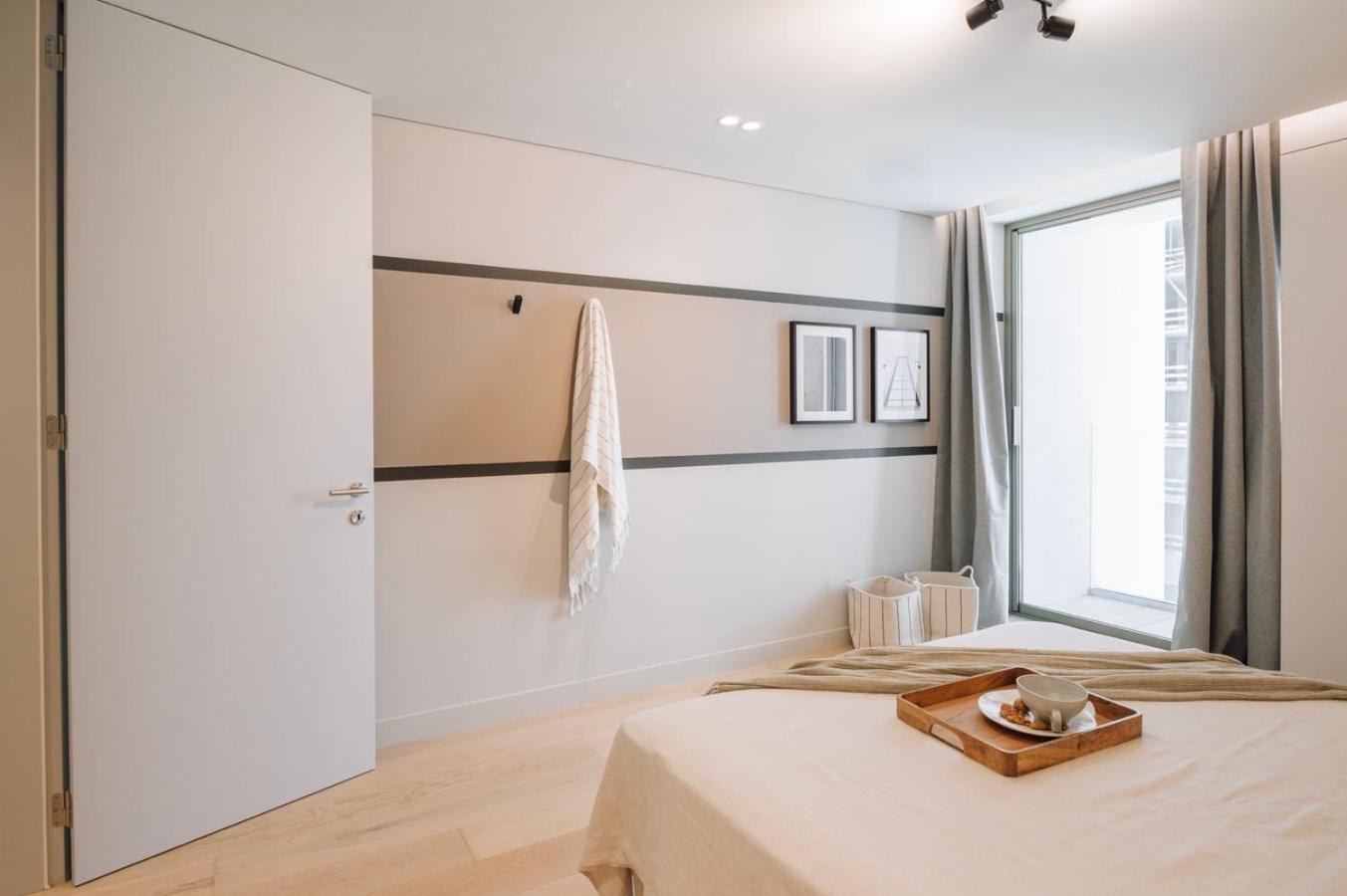 Adraga - 1 Bedroom And Shared Pool In Avenidas Novas * Lissabon