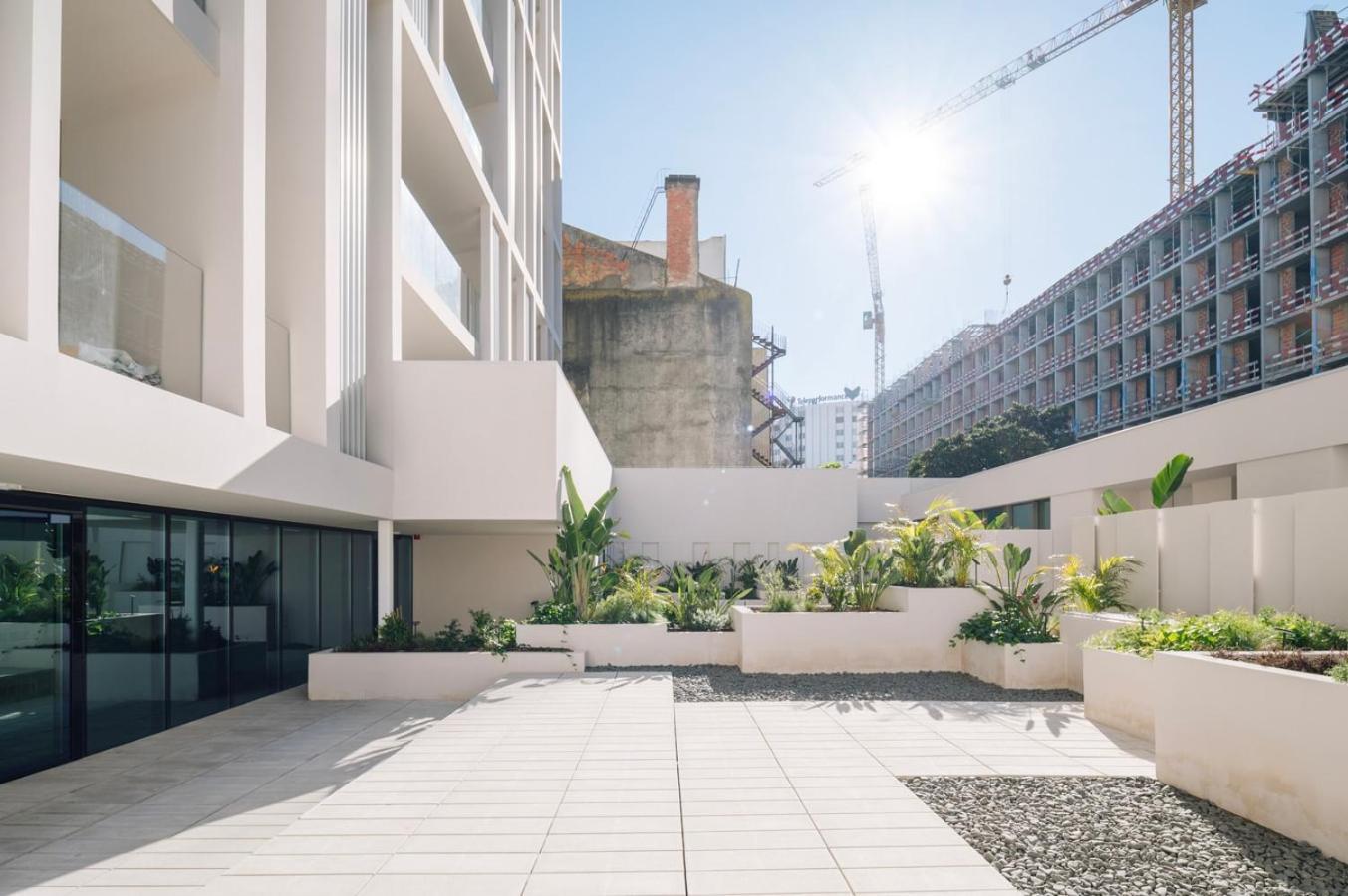 Adraga - 1 Bedroom And Shared Pool In Avenidas Novas Appartement *