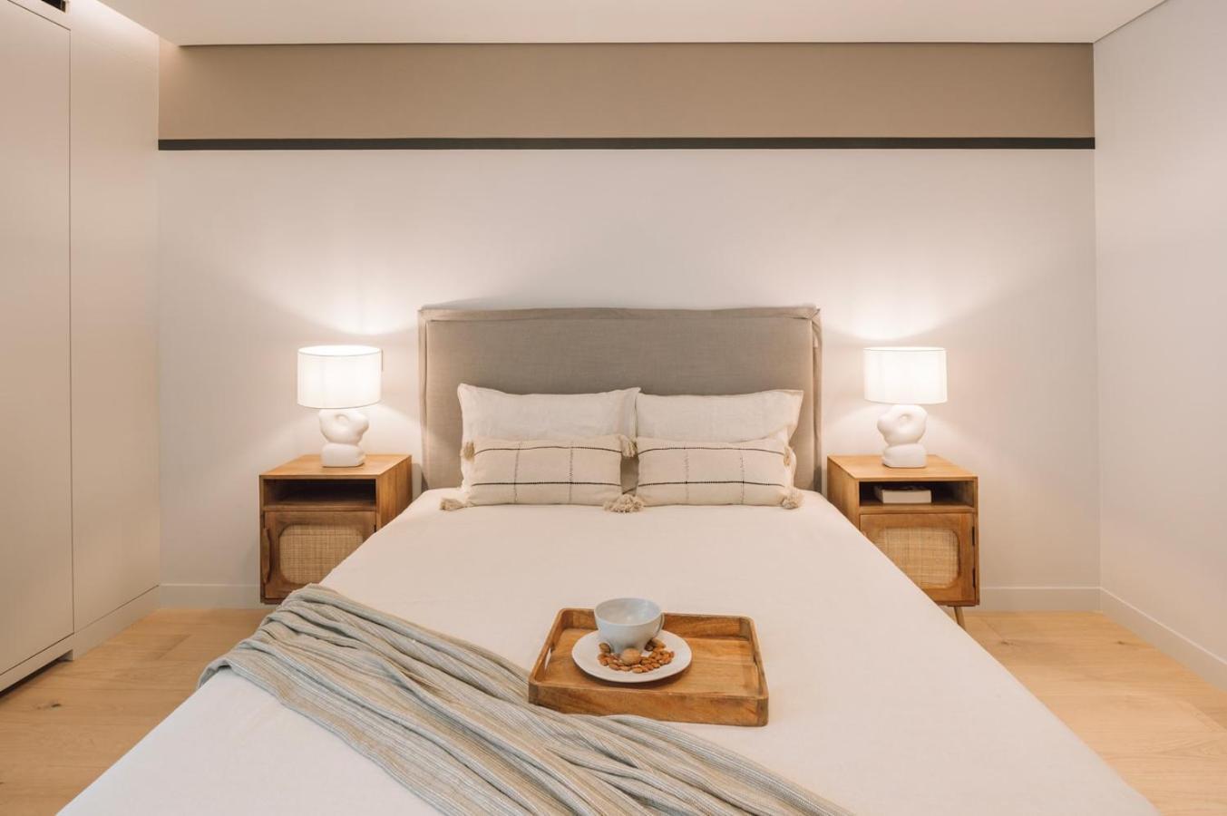 Apartamento Adraga - 1 Bedroom And Shared Pool In Avenidas Novas *